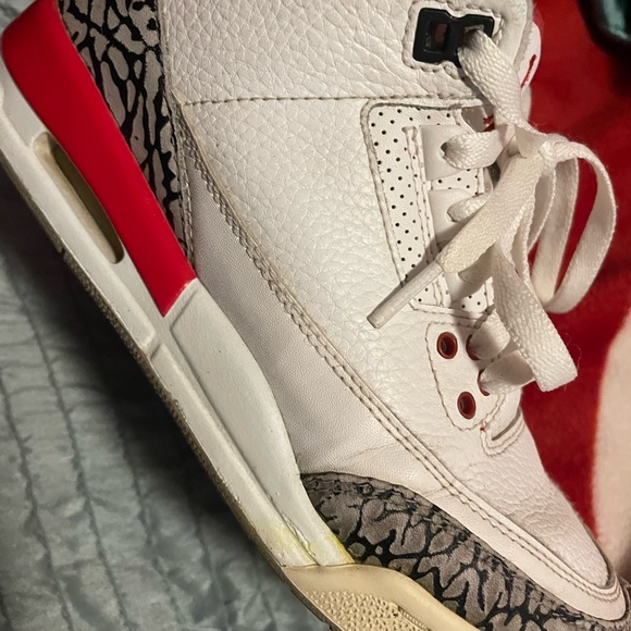 Jordan 4 - Picture 3 of 5